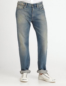 Constructed for a relaxed, classic fit in authentically faded denim, this essential jean is finished with subtle creasing at the points of wear for a hint of well-worn comfort.Five-pocket styleInseam, about 33CottonMachine washImported