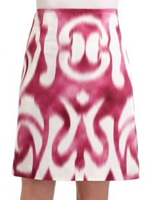 THE LOOKAllover abstract tie dye printStraight silhouetteBack zip with hook-and-eye closureTHE FITAbout 21 from waist to hemTHE MATERIAL96% cotton/4% cuproFully linedCARE & ORIGINDry cleanImportedModel shown is 5'10 (177cm) wearing US size 4. 