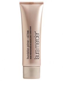 Flawless Face Foundation Primer creates a smooth, invisible layer that acts as a buffer between skin and makeup. Water hydrates around blemishes Specialized for oily, sensitive, acne prone skin Oil-free 1.7 oz. Made in USA