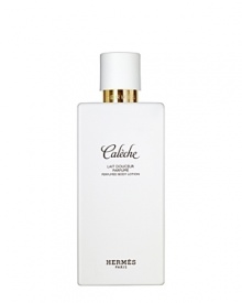 Scented with Calèche, a floral and woody fragrance, this nourishing and protective lotion conveys elegance and softness. It leaves the skin luxuriously soft and deliciously fragranced.