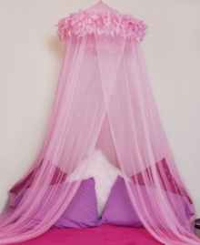 Fit for your little princess, the Feather Boa bed canopy brings a glamorously regal touch to any room with its layered mosquito netting and chic boa at top, all in a sugary sweet pink shade.