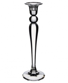 The light of your living room. With a curvaceous shape and sheer facets to reflect a gently flickering flame, this crystal candlestick is simply elegant in any decor. From Villeroy & Boch.