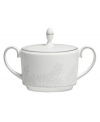 With a modern white-on-white pattern in durable bone china, the Trailing Vines sugar bowl by Vera Wang promises a lifetime of exquisite dining. Trimmed in polished platinum.