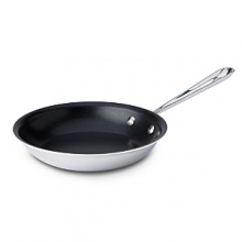 Ideal for foods that need flipping, this superlative nonstick fry pan allows you to deftly scrambling eggs and bacon or prepare a quick chicken sauté. Nonstick fry pans are safe in the oven to 500F degrees but should not be placed under a broiler.