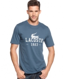 When the day calls for a little casual, turn to this comfortable yet stylish t-shirt from Lacoste.