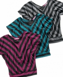 Eye catching. An appealing striped pattern and banded bottom give this shirt from Epic Threads style that all her friends are sure to notice. (Clearance)