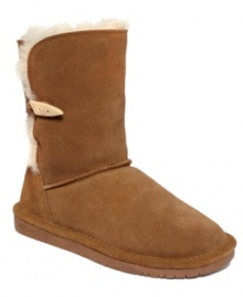 Tall, cozy and comfortable: a winning combo. Bearpaw's Victorian boots are lined in sheepskin and feature a cool toggle closure on the shaft.