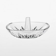 Designed by Vera Wang, this full lead crystal ring holder is a shimmering display and store all of your beautiful bands.