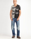 An edgy, rugged look with easy comfort crafted in fine cotton jersey.V-neckCottonMachine washImported