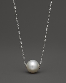 Cultured freshwater pearl necklace in white gold.