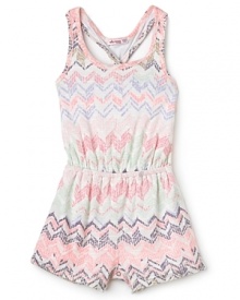 Blushing tie-dye style chevron stripes bring a retro flavor to the Santana romper.