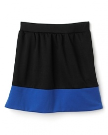 A charmingly mod colorblock skirt from Aqua, with a elastic waistband.