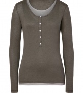 An essential basic in super soft cotton-cashmere, Majestics double layer henley is a must for your layered looks - Scooped neckline, button closures, long sleeves - Classic slim fit - Pair with favorite skinnies and chunky biker boots