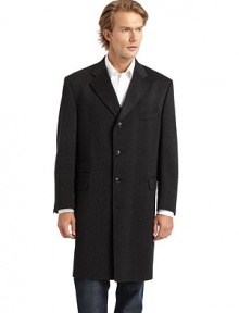 THE LOOKNotched lapelWelt pocket at chestButton closureTwo sets of flap pocketsLong sleeves with button cuffsVented back hemInner welt pocketsTHE FITAbout 40 from shoulder to hemTHE MATERIALWorsted wool/cashmereFully linedCARE & ORIGINDry cleanMade in USA