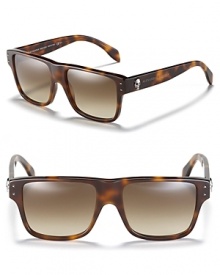 Alexander McQueen's square wayfarer sunglasses with thick frames emanate casual cool style.