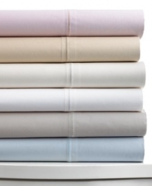 Slip into luxury. Sumptuously smooth 800-thread count Egyptian cotton transforms your bed into an indulgent oasis with this Charter Club sheet set. Flat sheet and pillowcases are finished with hemstitch detail.