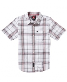 Crisp classic. The sharp look of this short-sleeve plaid shirt from Quicksilver makes it match up well with shorts or jeans.