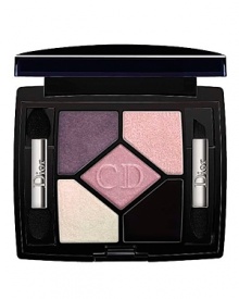 A seductive palette of five rich and versatile colors that allow you to create a multitude of makeup looks, from the simplest to the most sophisticated.