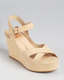 A seamless wedge heel and clean lines make the Dolce Vita Eileen wedge a stellar standout.