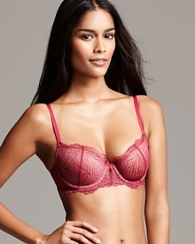 Scalloped lace lends feminine sophistication to this bra from Donna Karan.