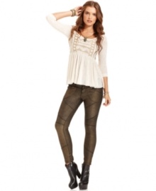 In a metallic fabric, these Free People textured skinny pants add a dose of stylish shine to your fall look!