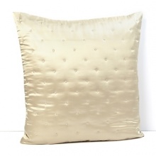 This sumptuous silk European sham makes your bed the ultimate luxurious retreat - soothing, sophisticated and beautiful.