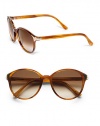 THE LOOKCat-eye's silhouetteAcetate framesMetal logo at templesUV protectionSignature case includedTHE COLORBrown tortoise frames with brown gradient lensesORIGINMade in France