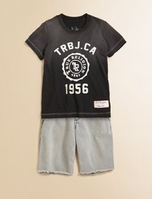 A tribute to the 1956 founding of this California brand, with a signature medallion screened on the front of a tee with subtle ombre fading.Ribbed crewneckShort sleeves with contrast stitchingFront screenSignature sewn twill tag at hemStraight hem with contrast stitchingCottonMachine washImported