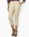 Rendered in sleek stretch twill, the Jodie pant is crafted with a slim, cropped leg for modern style.