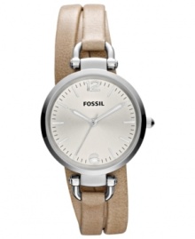 A fashionable triple play from Fossil. This Georgia collection watch features a triple-wrap leather strap for added style.