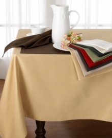 Transform your tabletop into a classically stylish setting with the Harrison tablecloth from Lauren Ralph Lauren. Featuring a variety of royal hues and with a subtle rib texture, these table linens will dress up any occasion.