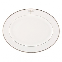 Imbued with kate spade's signature sense of whimsy, this platinum-accented china set is embellished with a fanciful dragonfly for the ultimate flight of fancy.