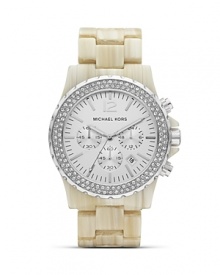 Show your sparkly side with this glitz-bedecked watch from MICHAEL Michael Kors. With a sporty look and sleek design, this piece is a perfect complement to a glamour girl's uniform.