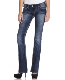 In a medium marbled wash, these Silver bootcut jeans are perfect for cute & casual everyday style!