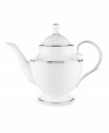 A Lenox classic, the Federal Platinum teapot adds a luxurious note to your table in exquisite white bone china with platinum trim. Coordinating Debut Platinum crystal stemware adds the finishing flourish.