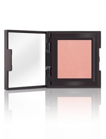 Laura Mercier Sateen Eye Colour provides an immediate release of intense luminous colour with superior blending for a long-wearing, crease-resistant application. The creamy, powder texture creates a light-weight, supple feel on the skin.