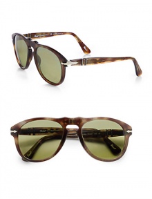 An innovative design with retro-inspired style, crafted in lightweight acetate for everyday wear and comfort. Available in brown frames with polarized green lenses.Acetate100% UV ProtectionMade in Italy