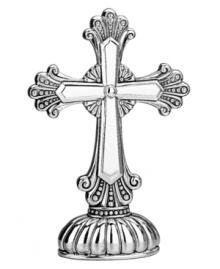 A beautiful reminder to keep the faith, Reed & Barton's silver-plated Abbey cross makes a meaningful baptism, communion or wedding gift.