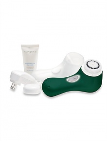 Mia 2 allows you to customize your skin care needs while still providing all the sonic cleansing benefits with a compact, travel-friendly design. Set includes Limited Edition Emerald Mia 2, Sensitive Brush Head, pLink Charger, Travel Case, and 1 oz. Refreshing Gel Cleanser. 