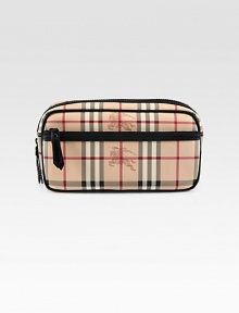 Signature check print pattern defines a travel essential with an exterior and interior zip pocket to secure all of your belongings.Zip closureExterior, interior zip pocketPVC11W x 6H x 4DMade in Italy