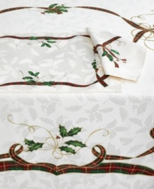 A classic holly and ribbon motif in a durable cotton blend make Lenox Holiday Nouveau napkins a permanent fixture on your Christmas table.