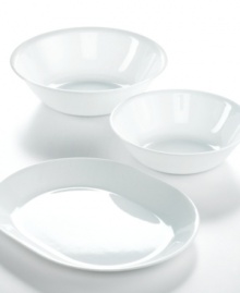 Entertain with the endless versatility of Corelle. Each piece in this brilliant serving set transitions seamlessly from oven to table in pure white, practically indestructible Vitrelle glass. A perfect complement to Corelle dinnerware and everything else you bring to the table.