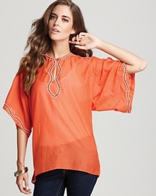 A juicy citrus-hued KAS New York top infuses your wardrobe with color for a refreshing new-season update to your off-duty collection. Embroidery lends a chic touch, elevating the silhouette in sublime style.