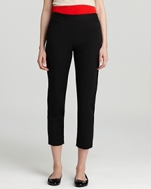 Streamline your style with these kate spade new york cropped pants. A sleek black shade tops an ankle-length silhouette for season-spanning elegance.