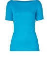 Liven up your workweek style with Ralph Lauren Blacks Caribbean blue cuffed-sleeve tee, a luxe alternative for chic casual looks - Boat-neckline, cuffed elbow-length sleeves - Long lean fit - Wear with everything from favorite skinnies and loafers to circle skirts and heels