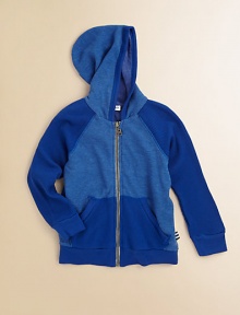 Crafted in an ultra-cool, ultra-toasty thermal fabric, this colorblocked hoodie is sporty and versatile.Attached hoodLong raglan sleevesZip-frontSplit kangaroo pockets50% cotton/50% polyesterMachine washImported