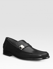 Smooth leather classics have silver buckle ornament. Leather lining and sole Padded insole Made in Italy