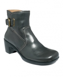 A wedge heel adds a trendy dimension to Easy Spirit's Joanny ankle boots, while the round-toe shape and flex sole provide plenty of comfort. Including buckle hardware embellishment and a zipper closure detail on the side.