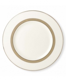 From designer kate spade comes this clean, classic and glistening dinnerware collection. Featuring lustrous gold, platinum and black rim accents on fine white bone china, Sonora Knot is a fresh take on traditional finery, perfect for any occasion.