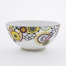 From the fashion house of Missoni, Margherita bone china is decorated with multicolor kaleidoscopic flowers.